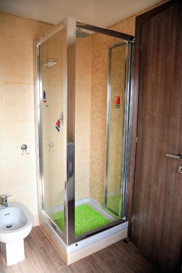 Apartamento Attico Luminoso Terrazza Metro A Aria Cond Wifi Roma